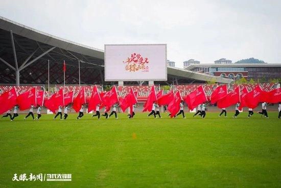 【双方首发及换人信息】国米首发：1-索默、15-阿切尔比、30-奥古斯托、31-比塞克（90'' 28-帕瓦尔）、36-达米安（78'' 2-邓弗里斯）、95-巴斯托尼、20-恰尔汗奥卢、22-姆希塔良（90'' 14-克拉森）、23-巴雷拉（78'' 16-弗拉泰西）、8-阿瑙托维奇（71'' 70-桑切斯）、9-小图拉姆国米替补：12-迪詹纳罗、77-奥代罗、6-德弗里、44-斯塔比莱、5-森西、21-阿斯拉尼、42-阿戈梅、43-莫塔、49-萨尔热那亚首发：1-J-马丁内斯、3-阿隆-马丁（78'' 10-梅西亚斯）、4-德温特（46'' 22-J-巴斯克斯）、5-德拉古辛、13-巴尼、20-萨贝利、8-斯特罗曼（61'' 17-马利诺夫斯基）、32-弗伦德卢普、47-巴代利、11-古德蒙德森、18-艾库班（61'' 19-雷特吉）热那亚替补：16-莱亚利、14-沃利亚科、33-马特罗、36-赫夫蒂、55-哈普斯、2-托尔斯比、24-雅吉洛夫、99-加尔达梅斯、25-库特鲁、37-G-普斯卡什、40-菲尼